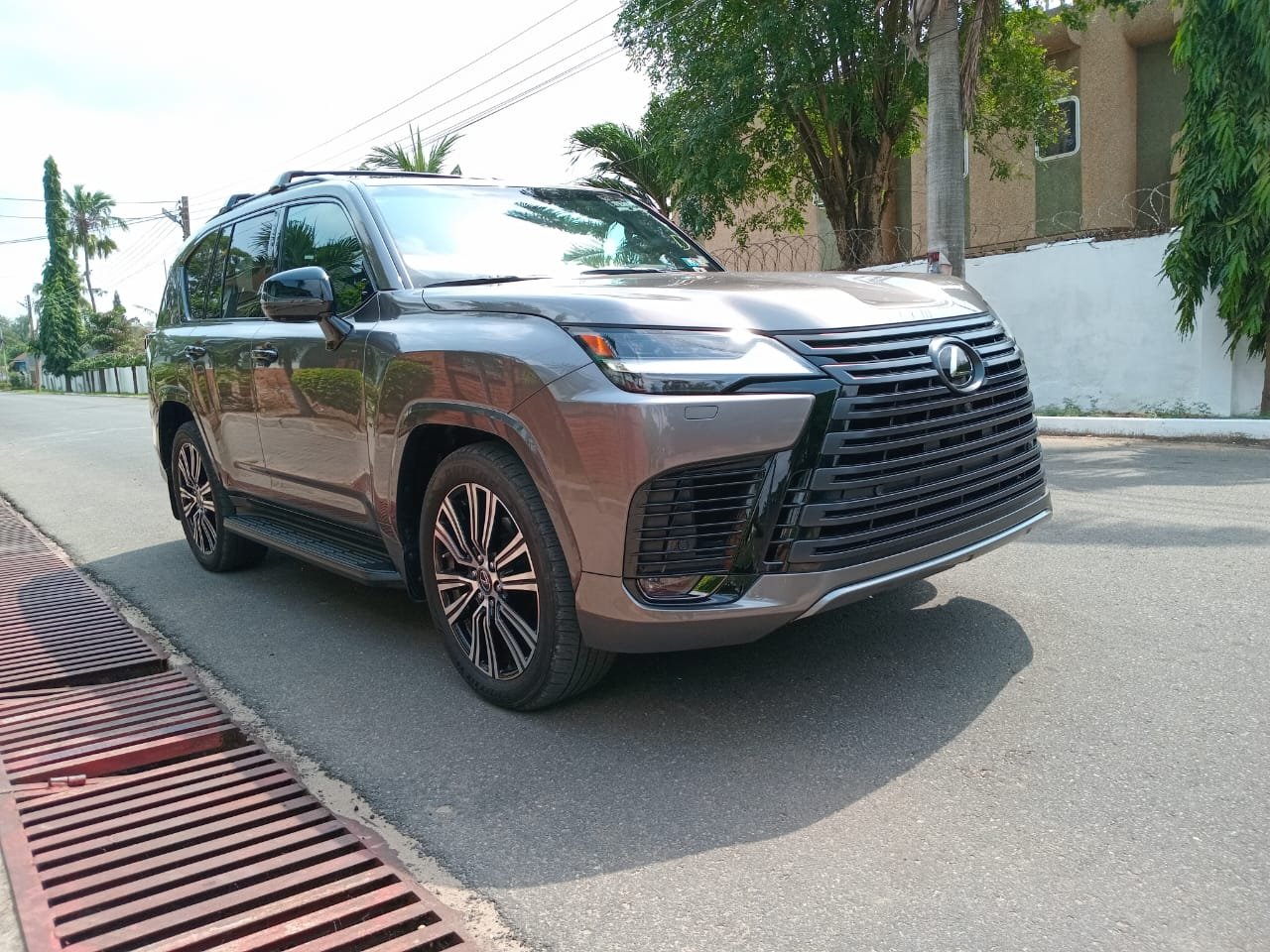 Lexus
